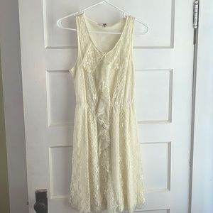Ya Los Angeles / Cream Lace Midi Dress